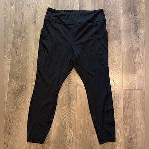 Alaskan Hardgear by Duluth Trading Co Black Performance Leggings L Short